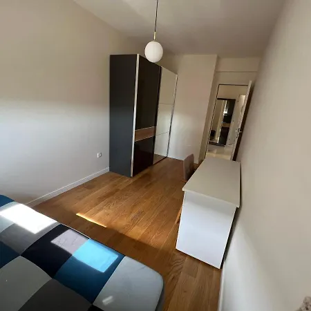 White Homes 48 - Central Point * Podgorica